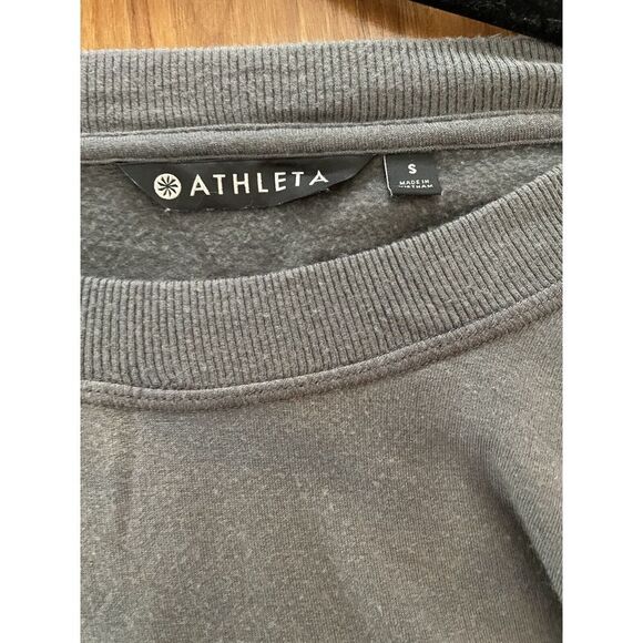 Athleta Size S Light Gray Athletic Women Top‎ Long Sleeve Workout Sports Stylish - Picture 3 of 3